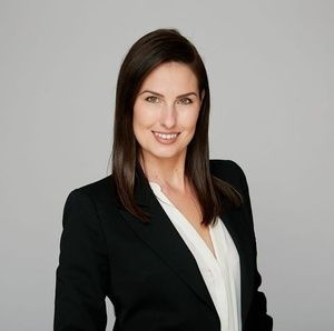 Meet your Posher, Krisztina